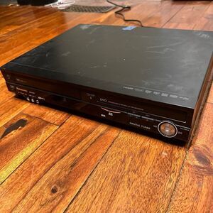 Panasonic DMR-EZ48V DVD/VHS Recorder No Remote for Parts or Repair‎ Read